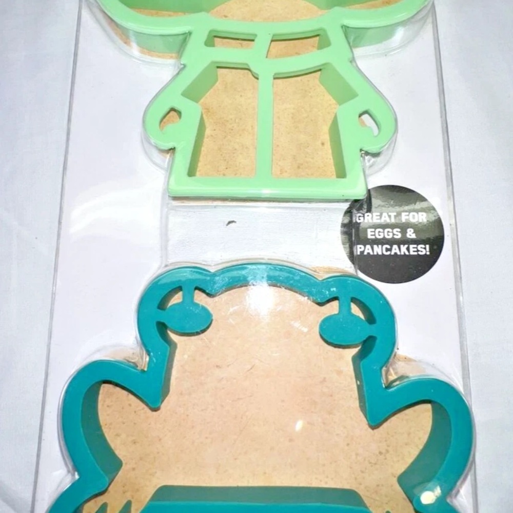 NIB Star Wars Mandalorian Grogu Egg & Pancake Mold Rings 2pc Silicone Set Gift